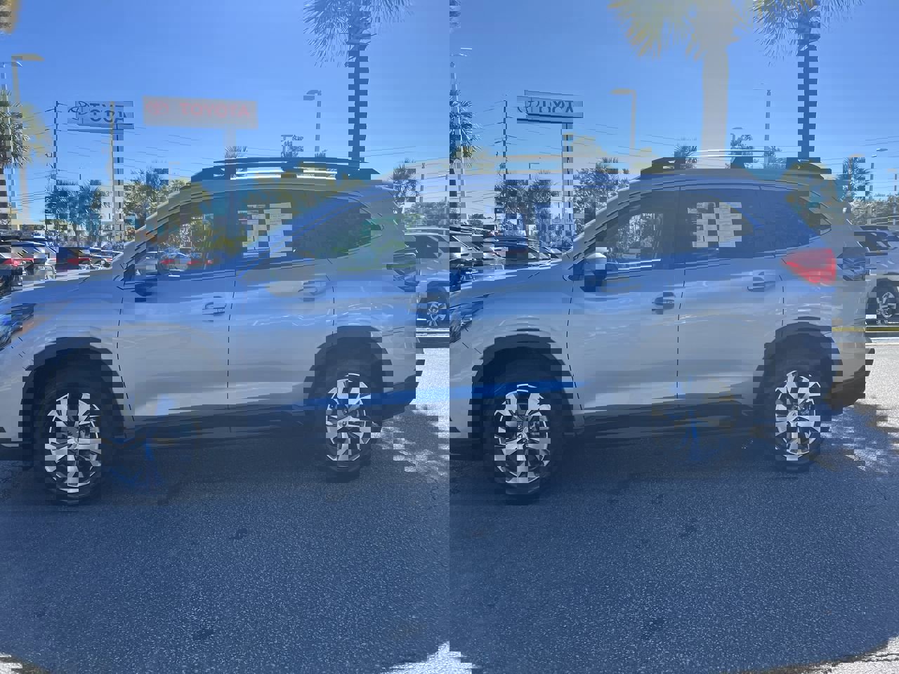 Used 2024 Subaru Ascent Premium w/ Convenience Package image 7