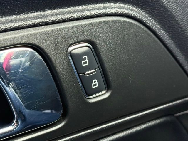 Used 2016 Ford Mustang GT Premium RWD image 18