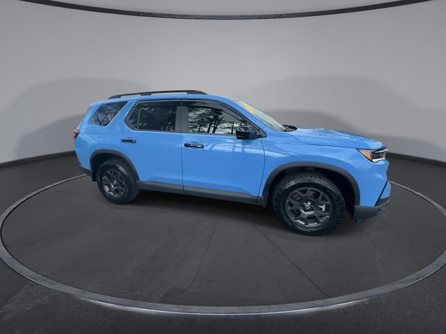 Used 2025 Honda Pilot TrailSport image 18