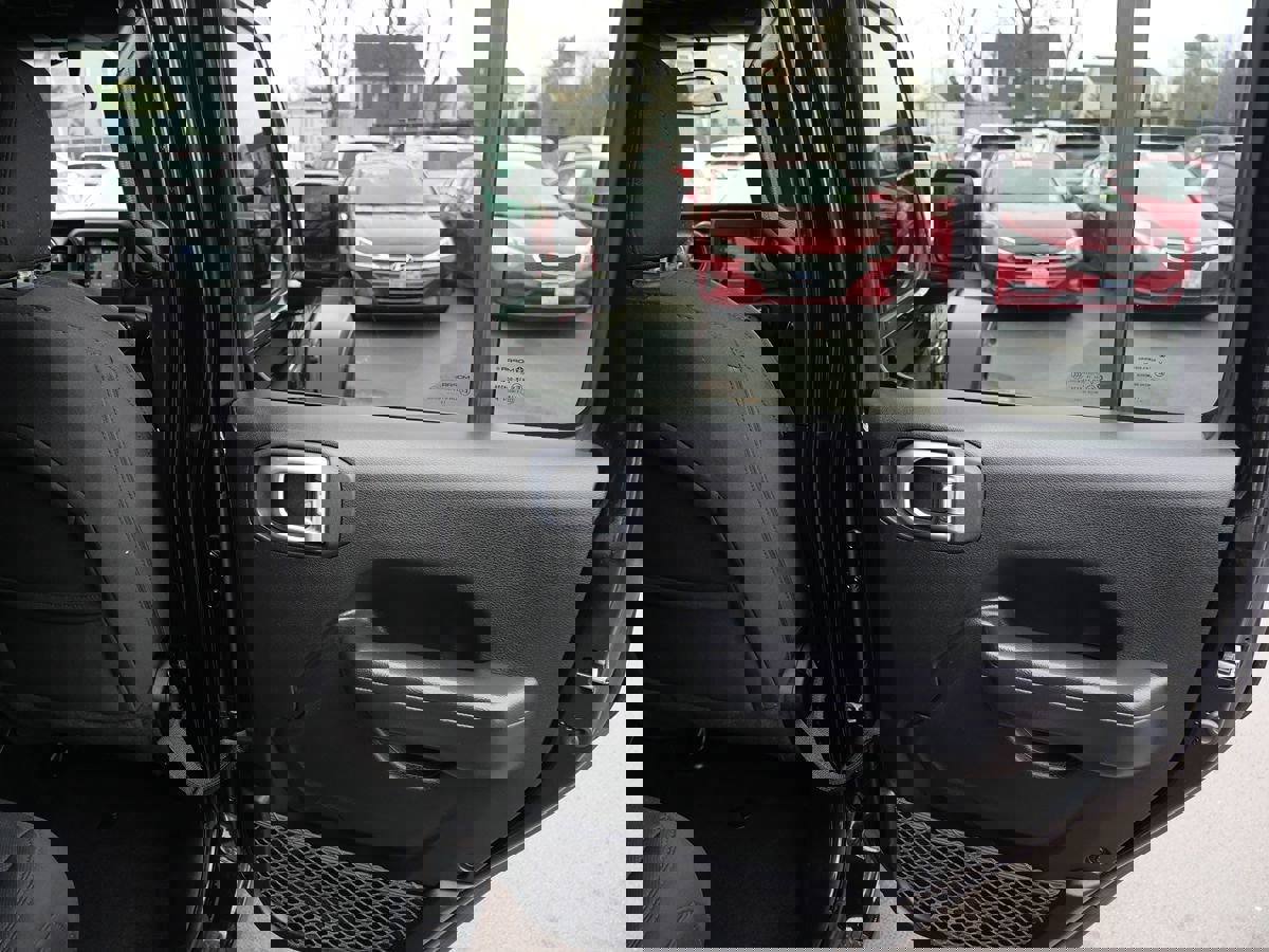 Used 2020 Jeep Wrangler Unlimited Sport S image 29