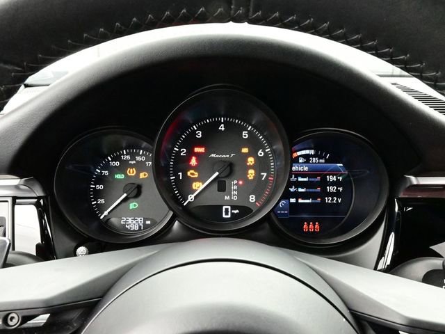 Certified 2023 Porsche Macan Turbo image 9
