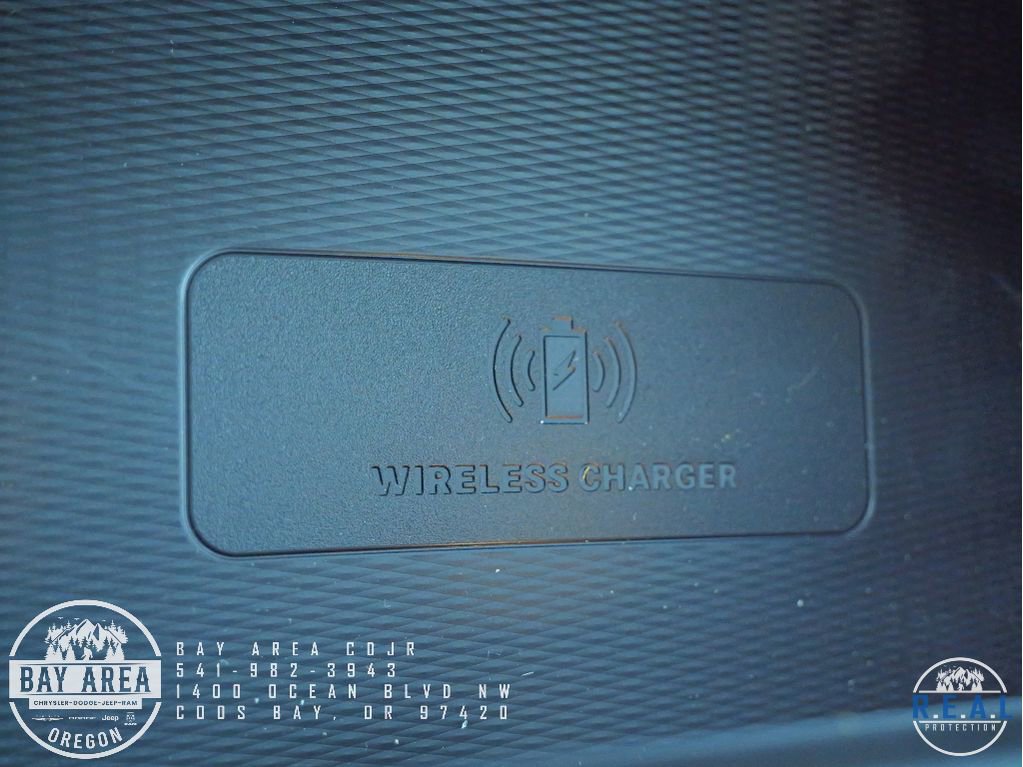 New 2025 Jeep Grand Cherokee Overland w/ Luxury Tech Group IV image 22