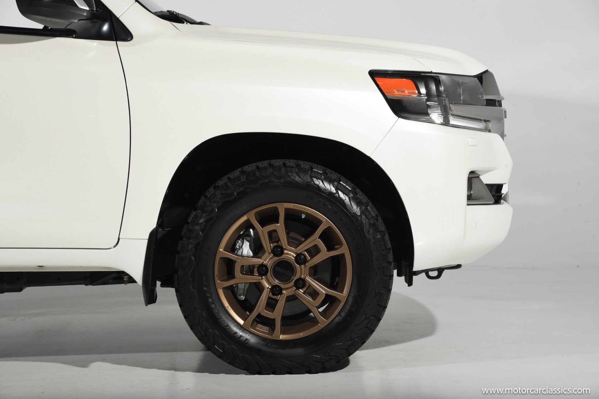 Used 2021 Toyota Land Cruiser Heritage Edition AWD/4WD image 13