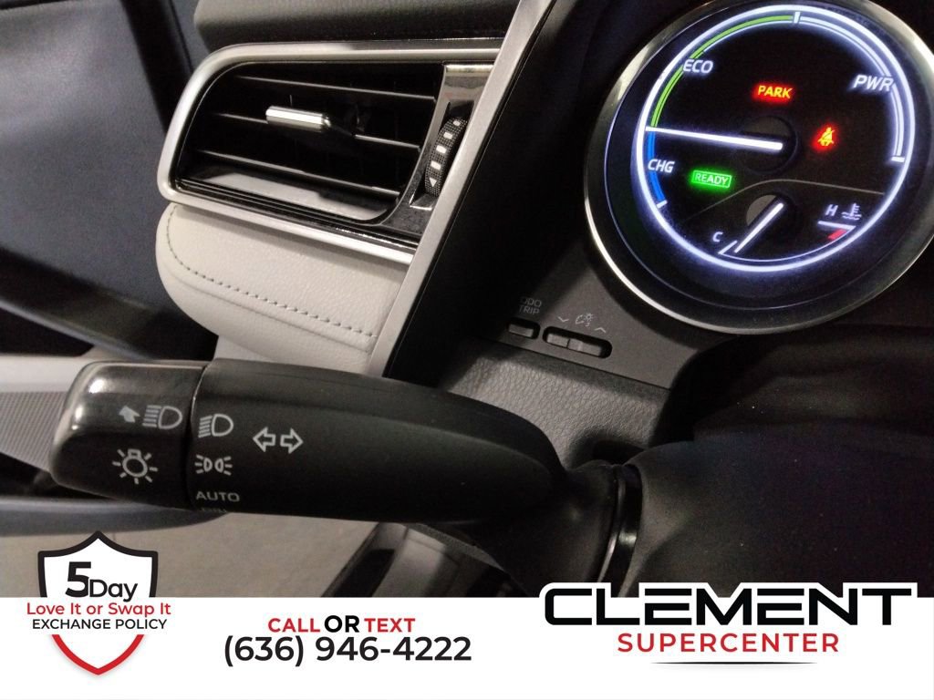 Used 2020 Toyota Camry LE image 13