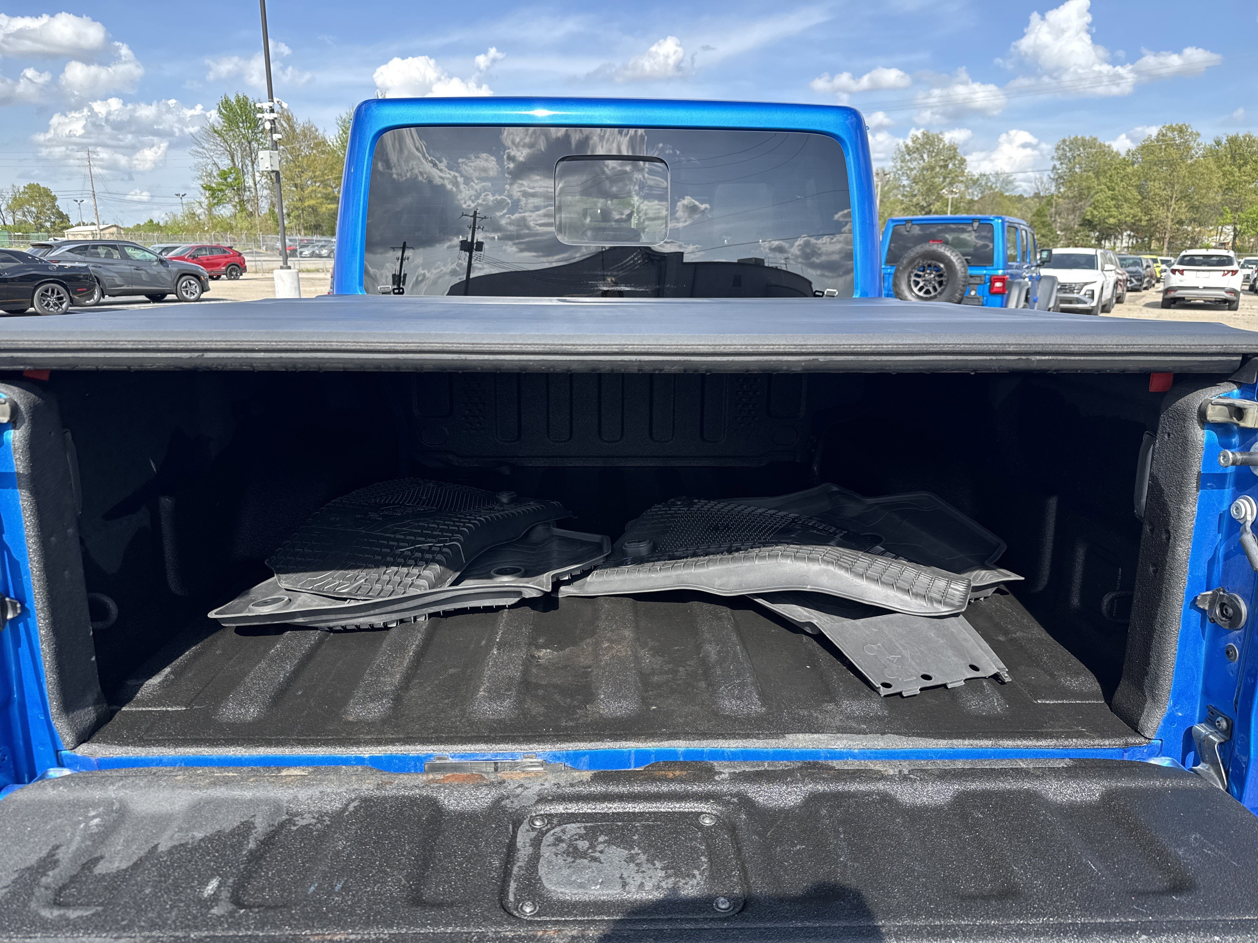 Used 2022 Jeep Gladiator Mojave w/ LED Lighting Group image 8