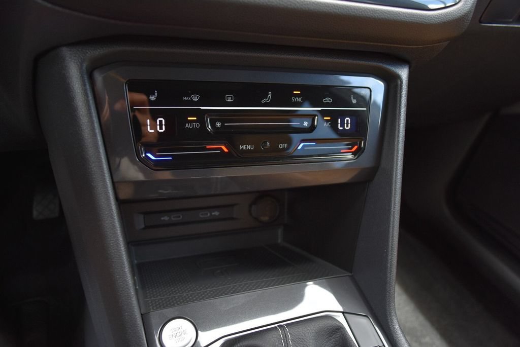 Used 2022 Volkswagen Tiguan SE AWD/4WD image 20