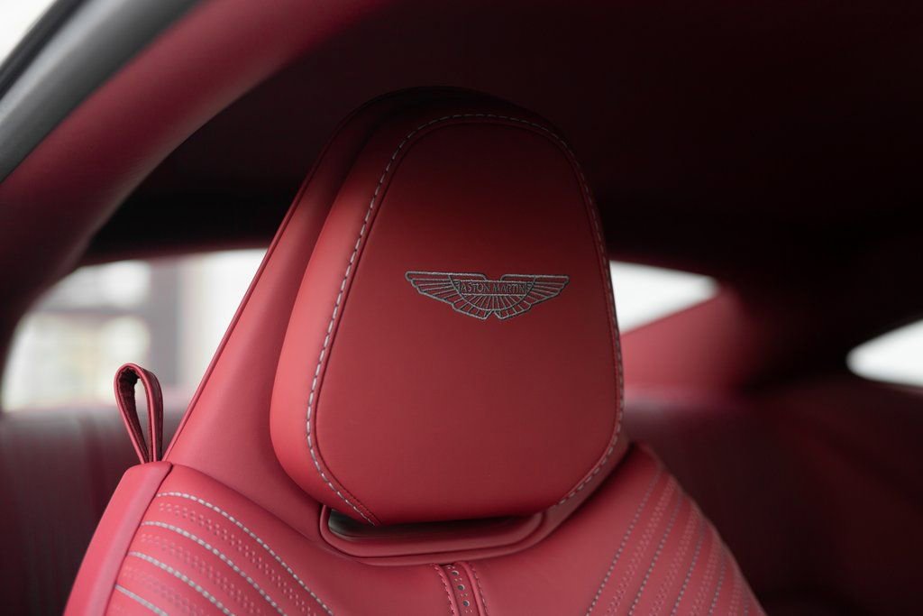 Used 2023 Aston Martin DB11 V12 image 38