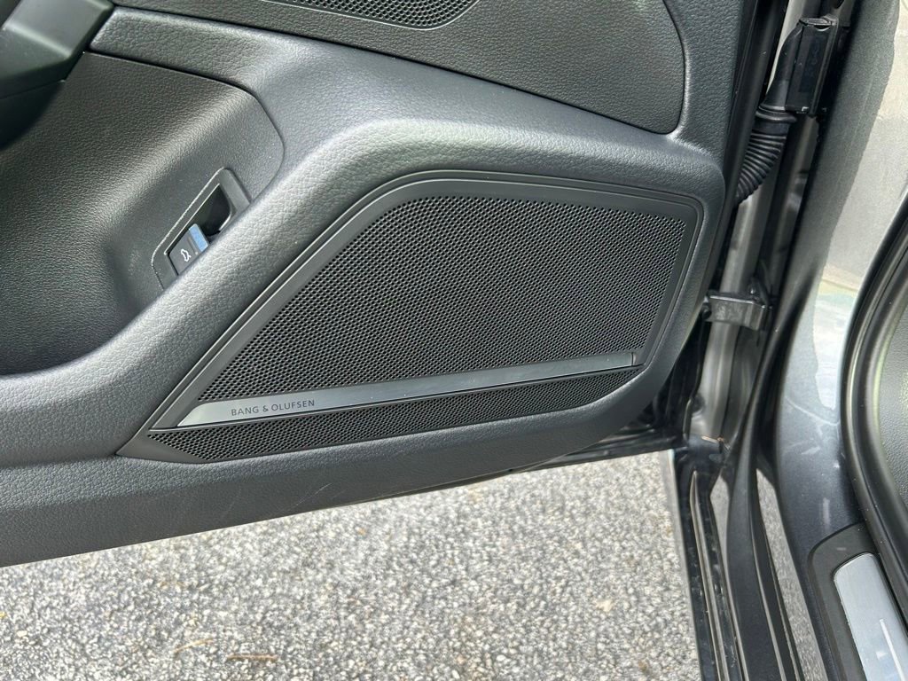 Used 2022 Audi A6 Premium Plus w/ Premium Plus Package image 28