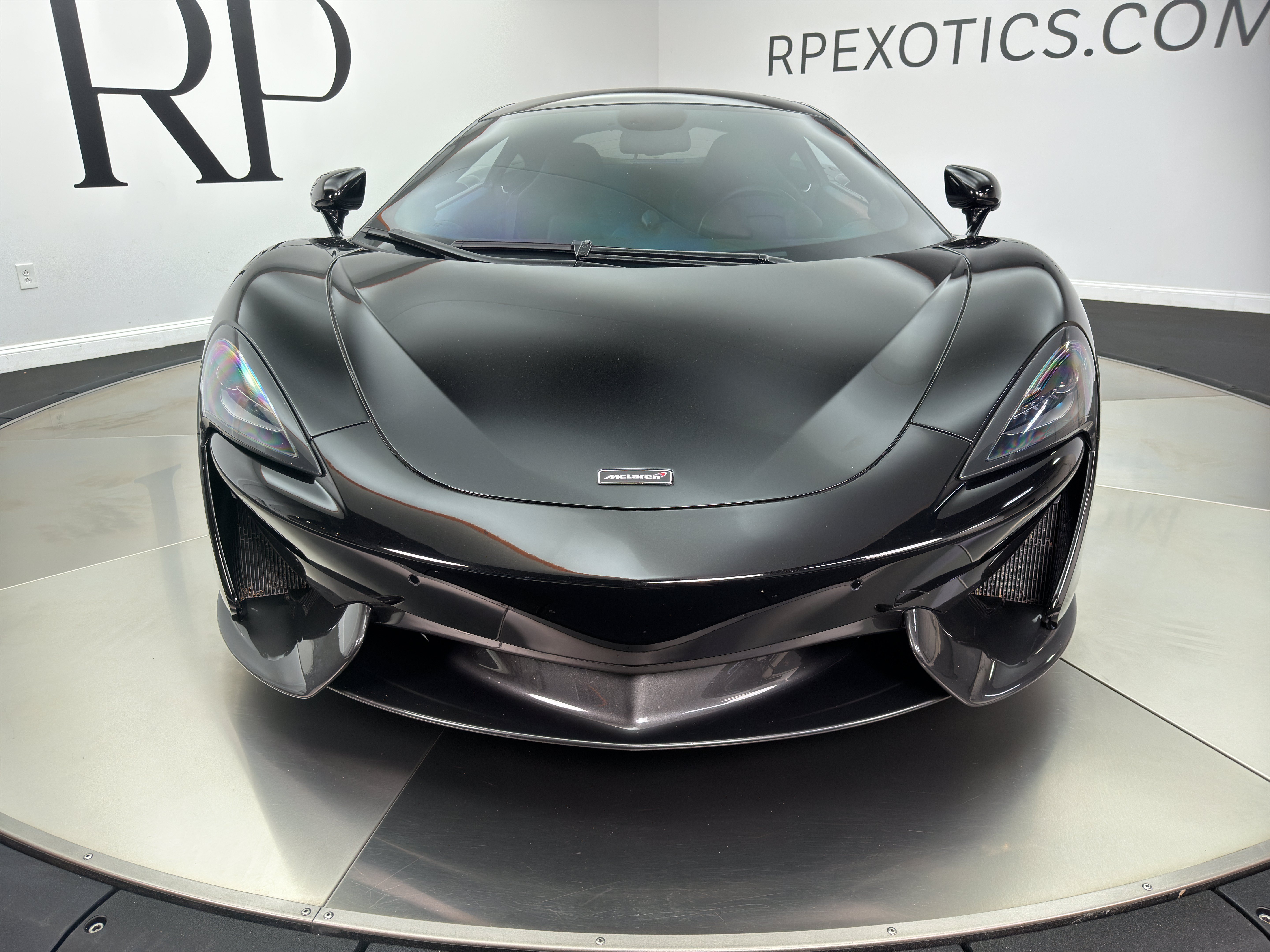Used 2016 McLaren 570S Coupe RWD image 12