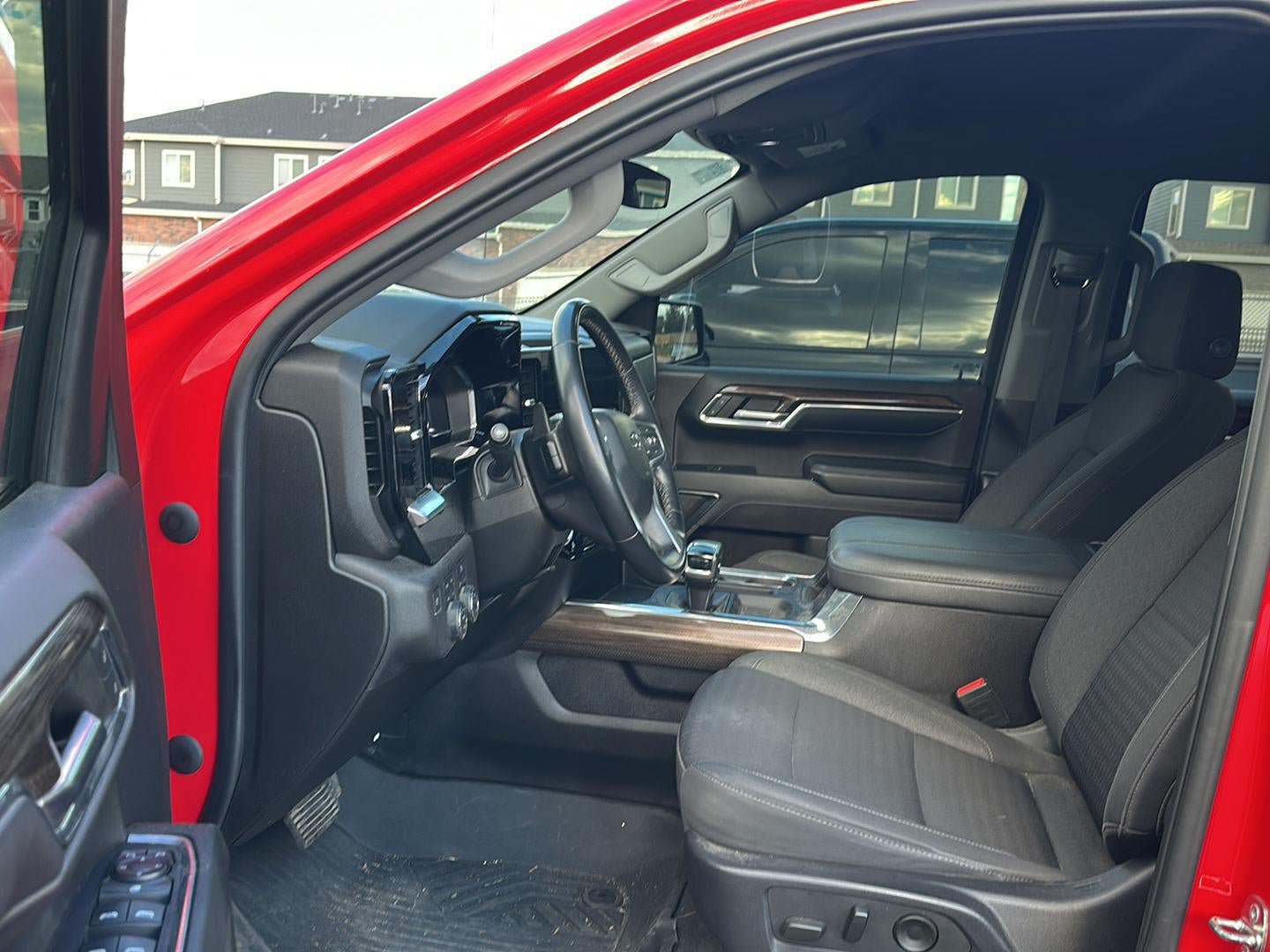 Used 2023 Chevrolet Silverado 1500 RST AWD/4WD image 5