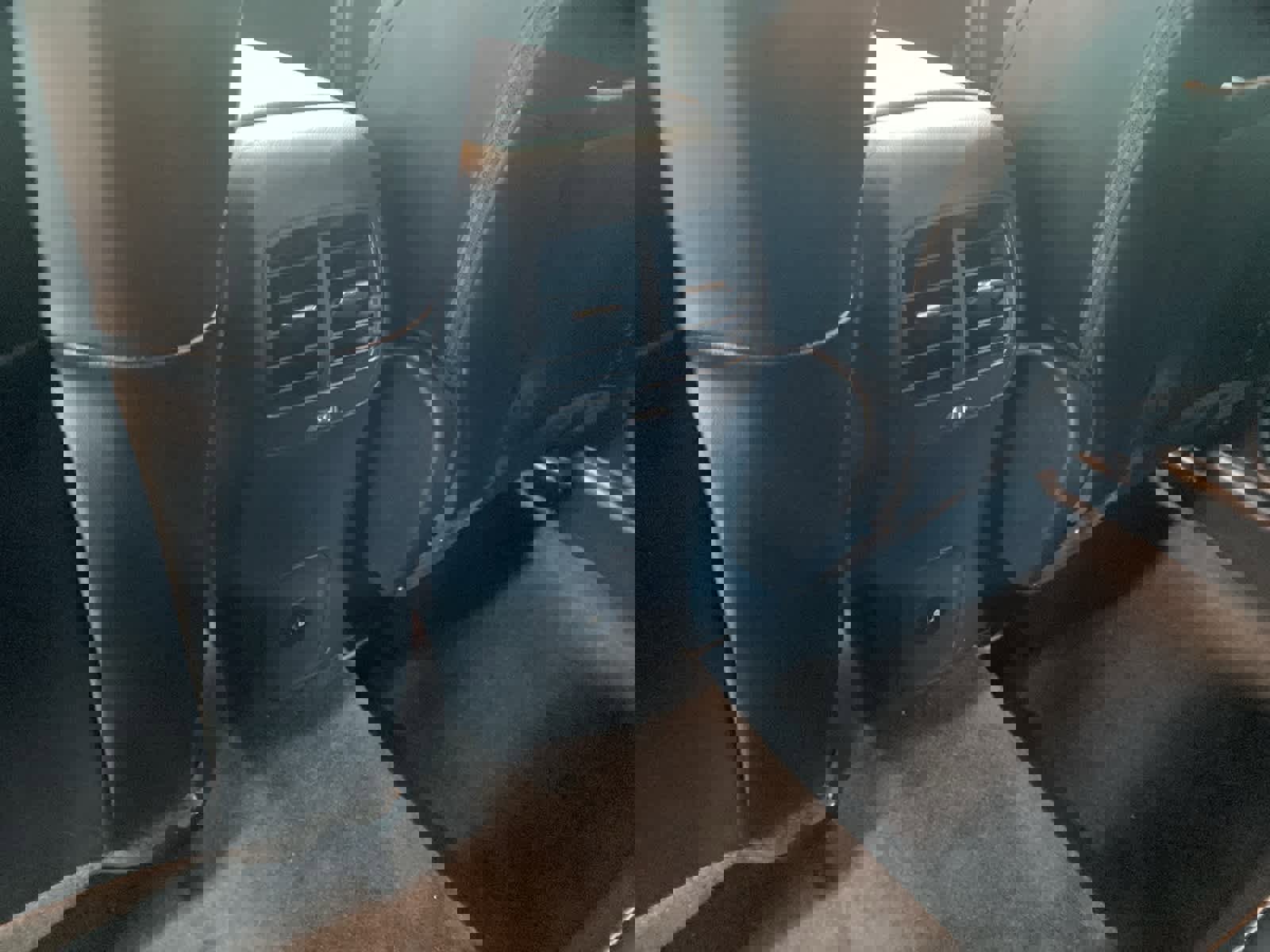 Used 2025 Ford Escape SE image 28