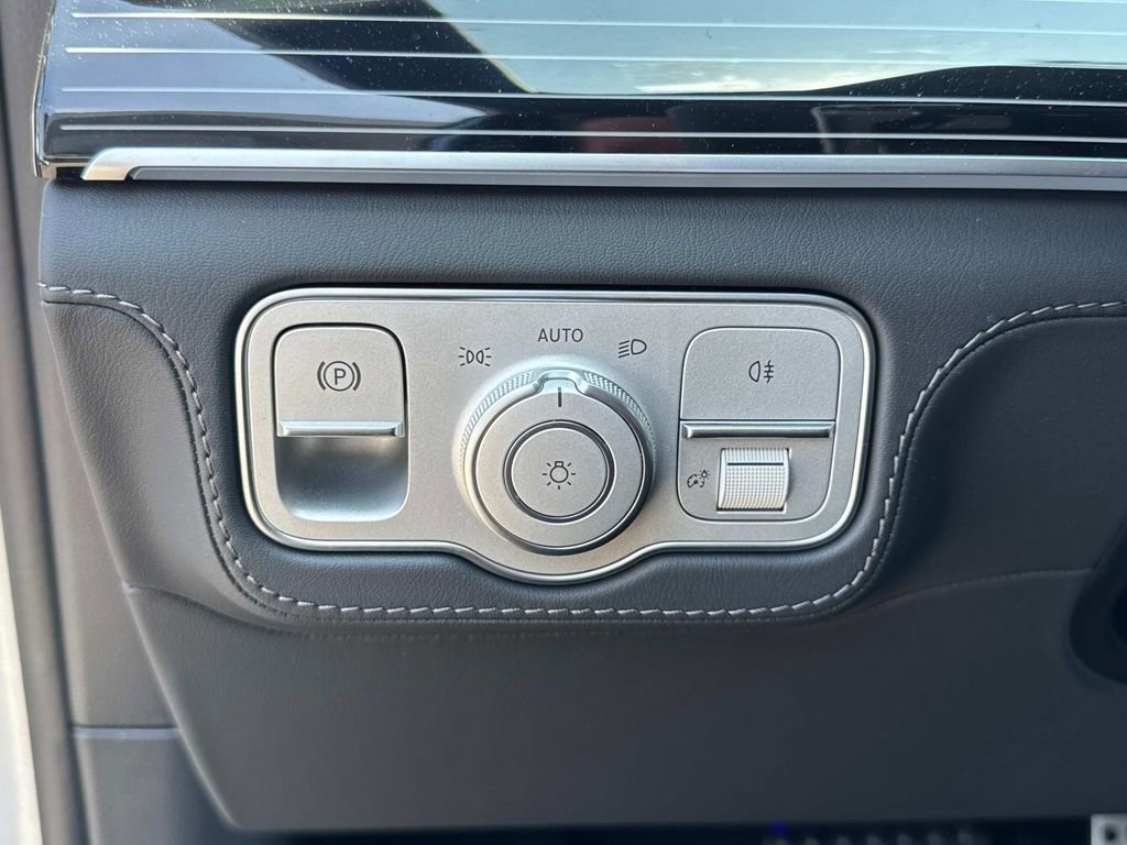 New 2025 Mercedes-Benz GLE 53 AMG 4MATIC Coupe image 34