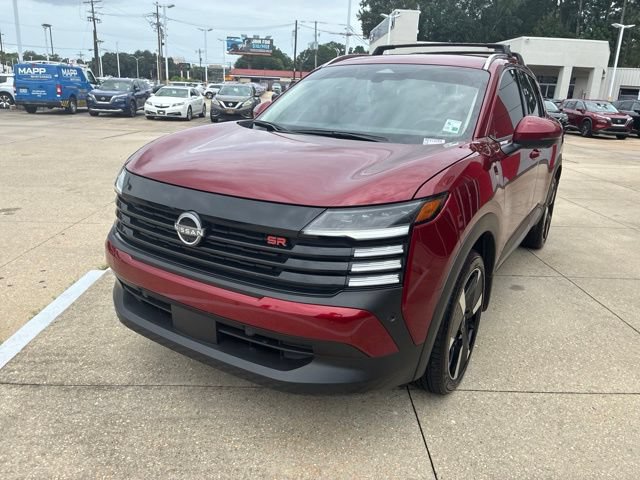 Used 2025 Nissan Kicks SR FWD image 3