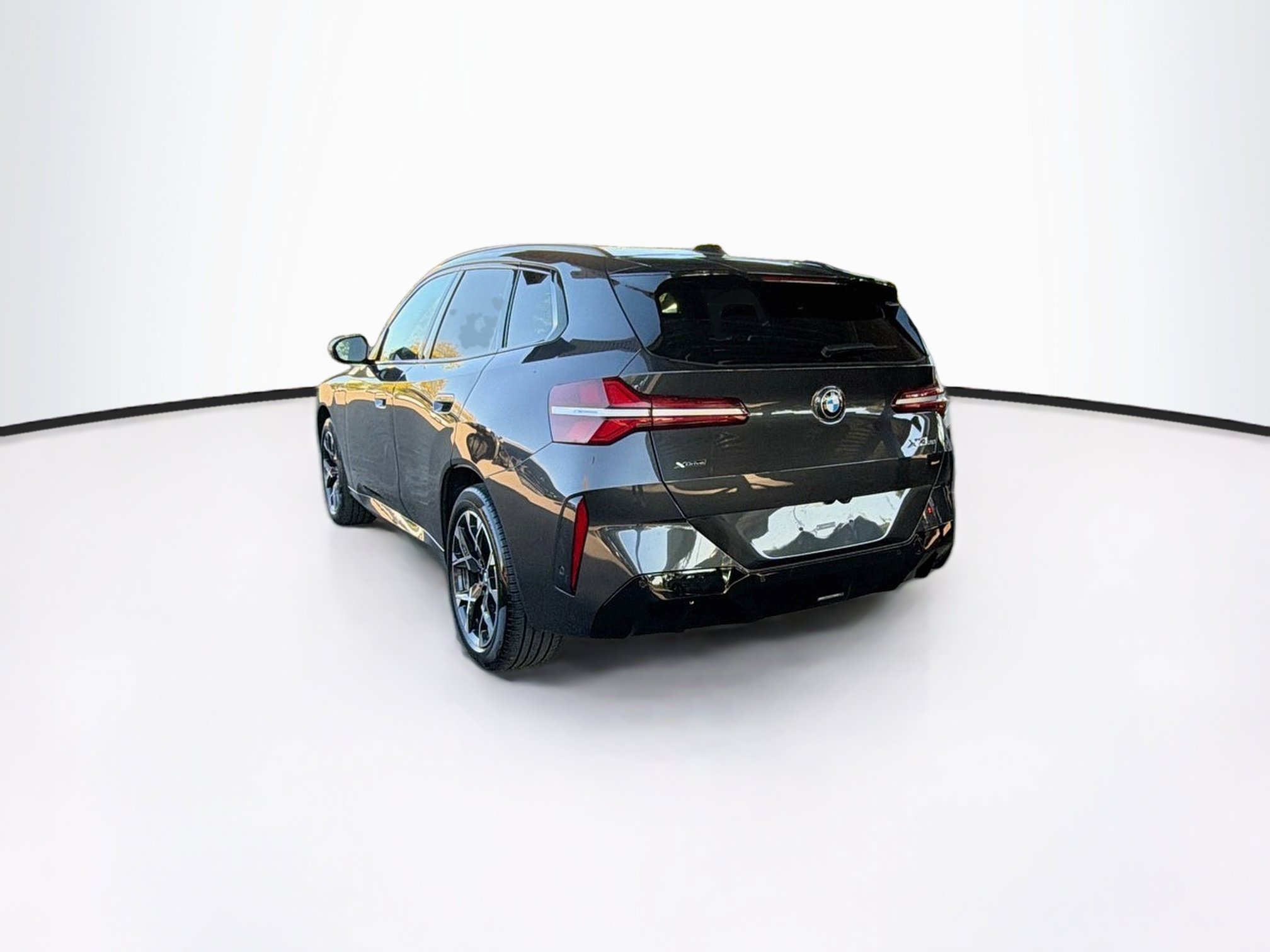 Used 2025 BMW X3 xDrive30i AWD/4WD image 5