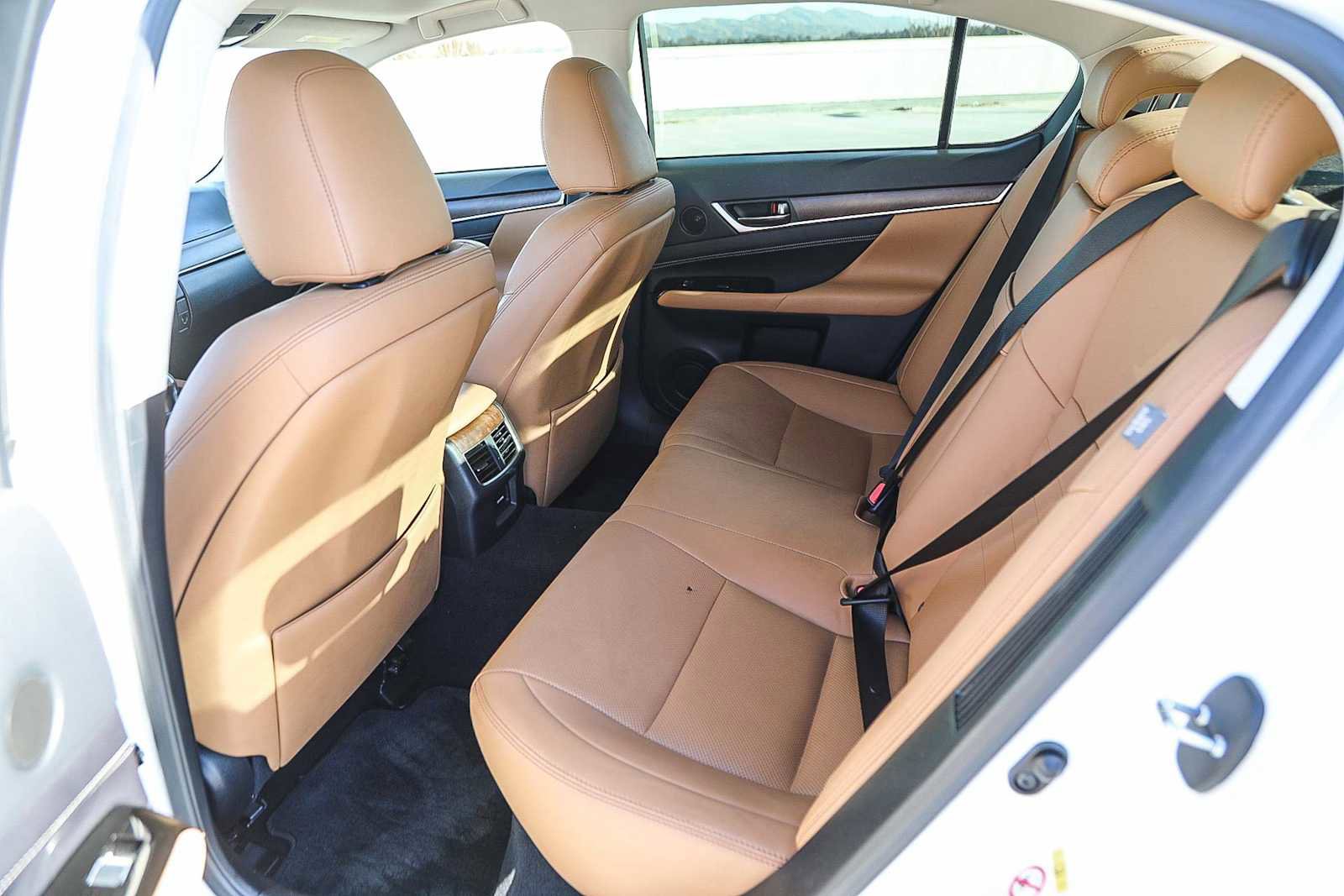 Used 2016 Lexus GS 450h image 18