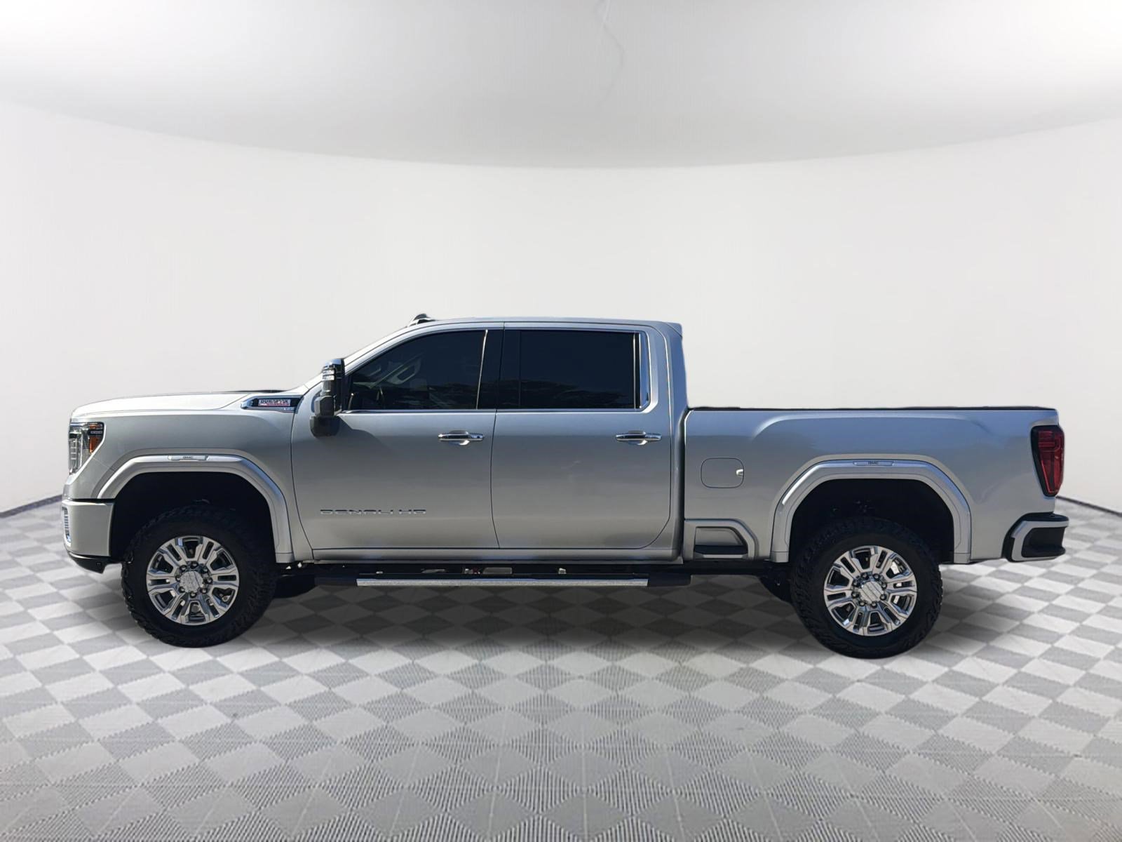 Used 2020 GMC Sierra 2500 Denali w/ Denali Ultimate Package AWD/4WD image 2