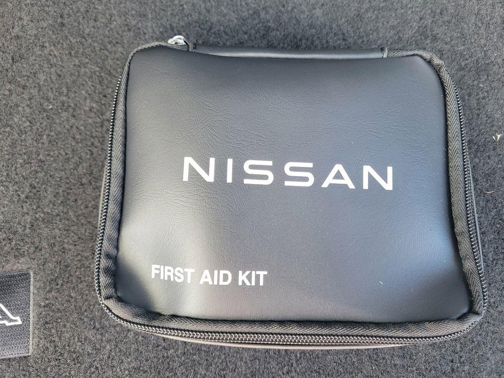 New 2025 Nissan Armada SL w/ Captain's Chari Seat Package image 41