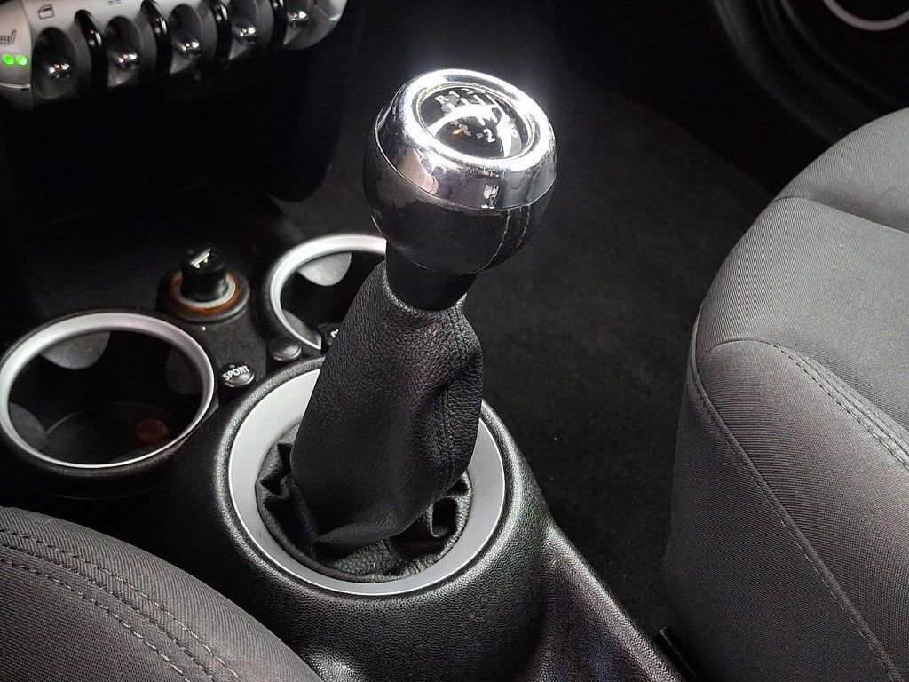 Used 2009 MINI Cooper S image 15