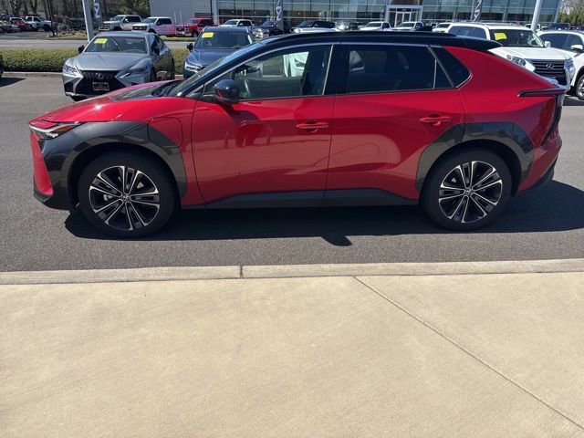 Used 2023 Toyota bZ4X Limited AWD/4WD image 4