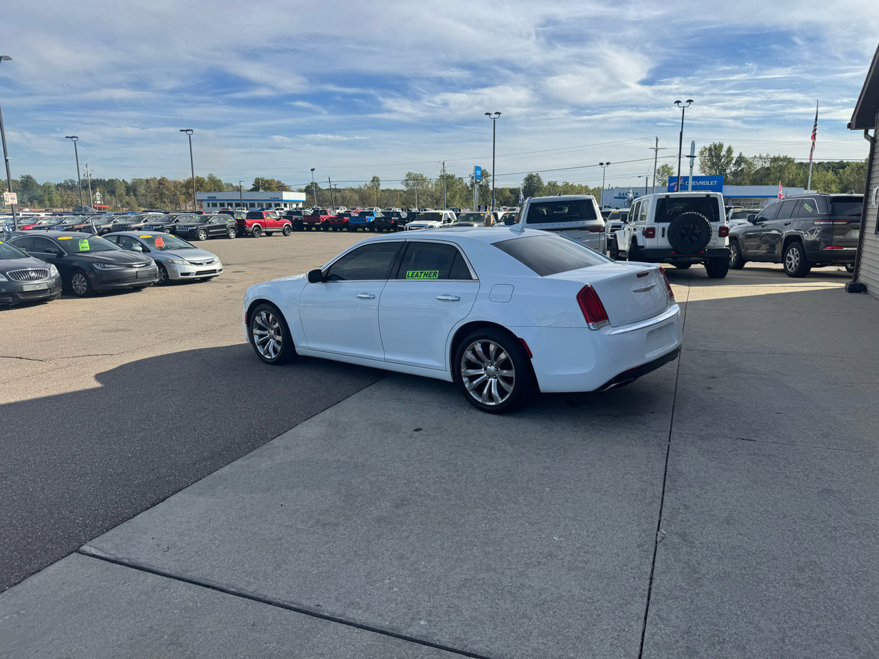 Used 2017 Chrysler 300 C w/ Light Group image 7