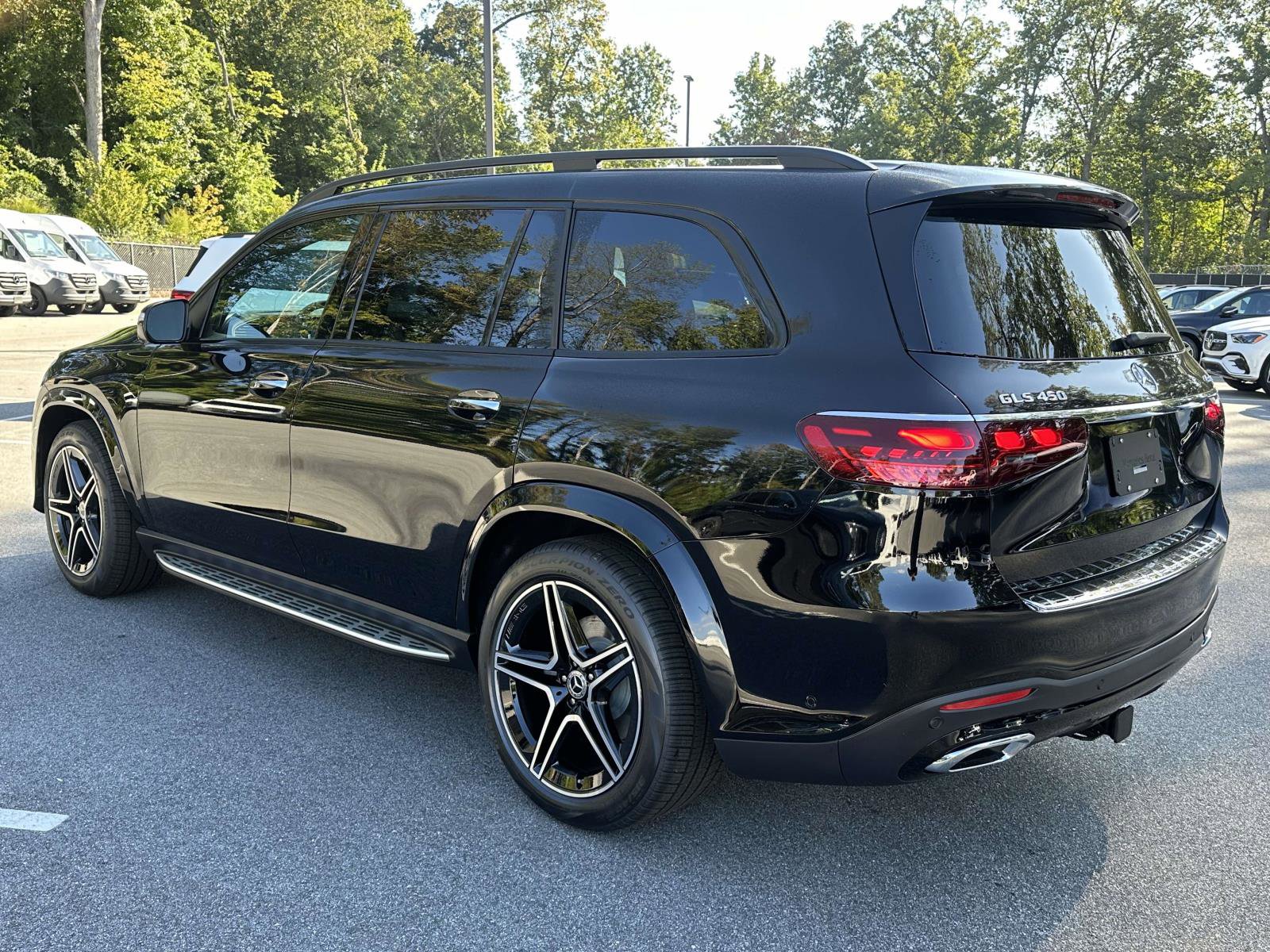 New 2026 Mercedes-Benz GLS 450 4MATIC image 3