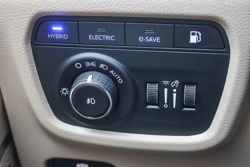 Used 2023 Jeep Grand Cherokee 4WD 4xe image 52