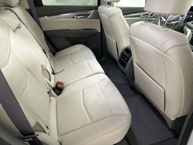 Certified 2024 Cadillac XT5 Premium Luxury AWD/4WD image 17