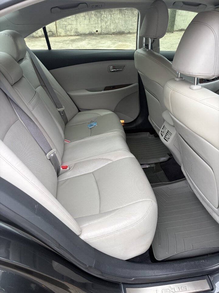 Used 2011 Lexus ES 350 FWD image 16