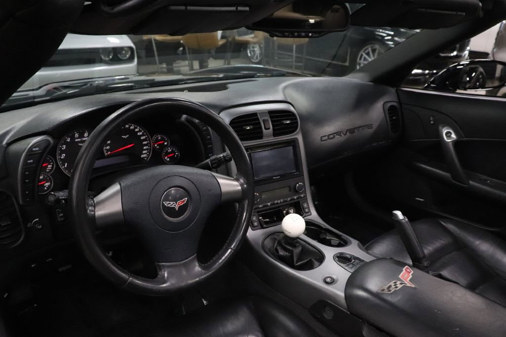 Used 2006 Chevrolet Corvette Convertible w/ Preferred Equipment Group image 12