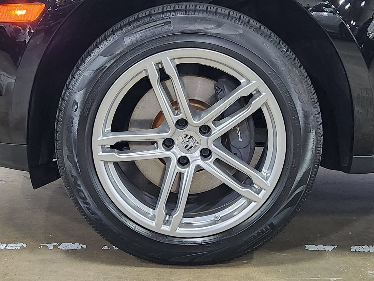 Used 2020 Porsche Macan AWD/4WD image 26