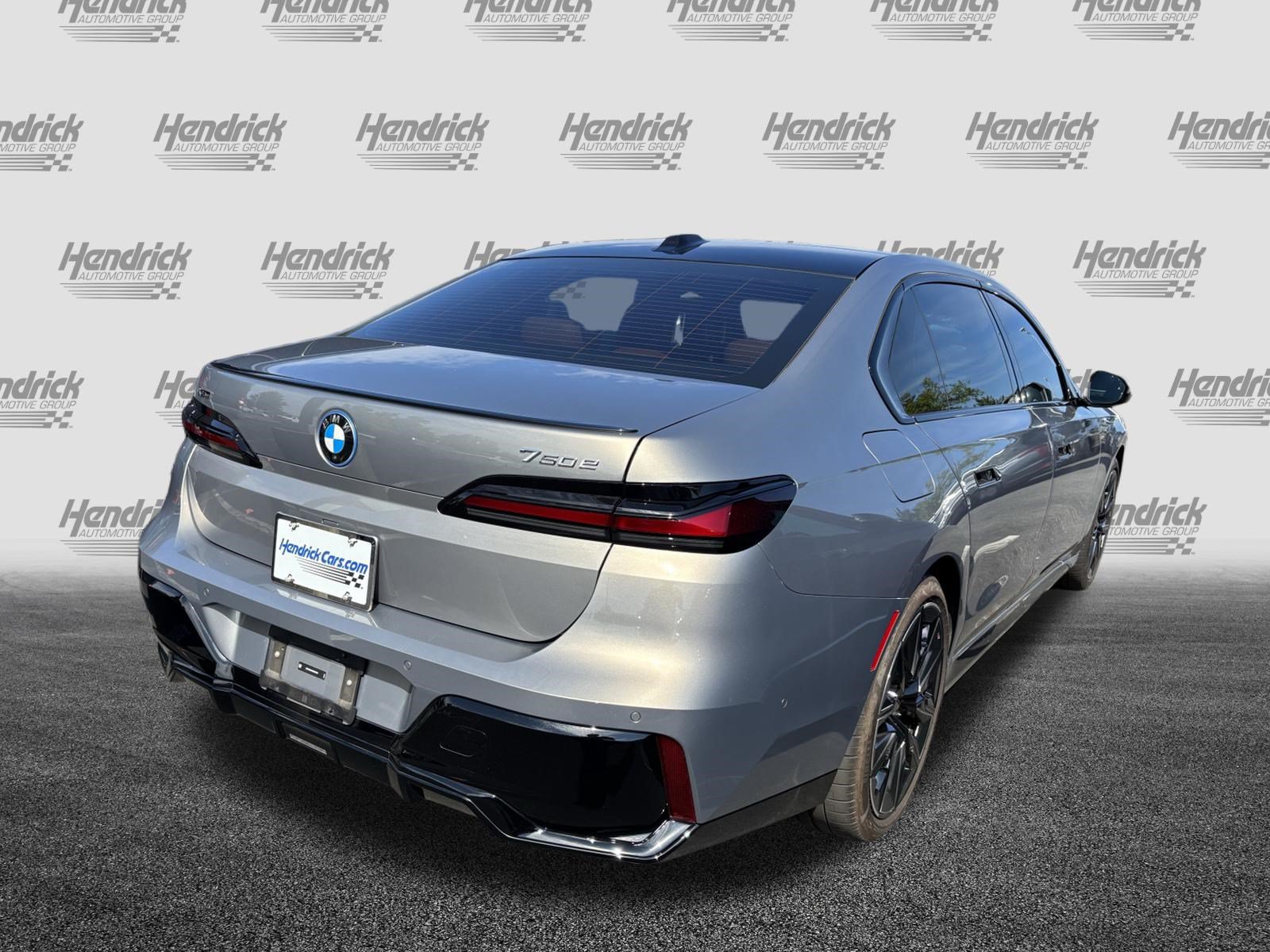 Certified 2025 BMW 750e xDrive w/ Executive Package AWD/4WD image 10