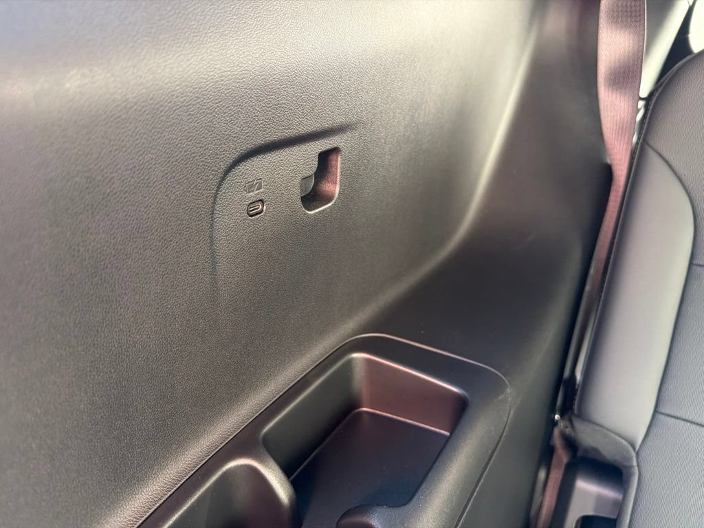 Used 2025 Buick Enclave Preferred w/ LPO, Floor Liner Package FWD image 29
