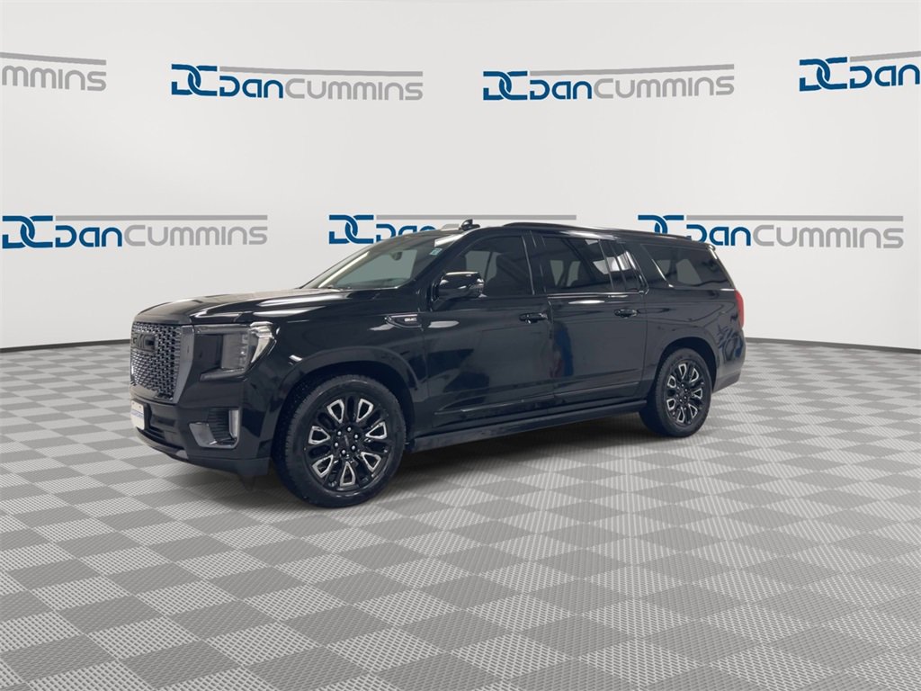 Used 2023 GMC Yukon XL Denali Ultimate image 4