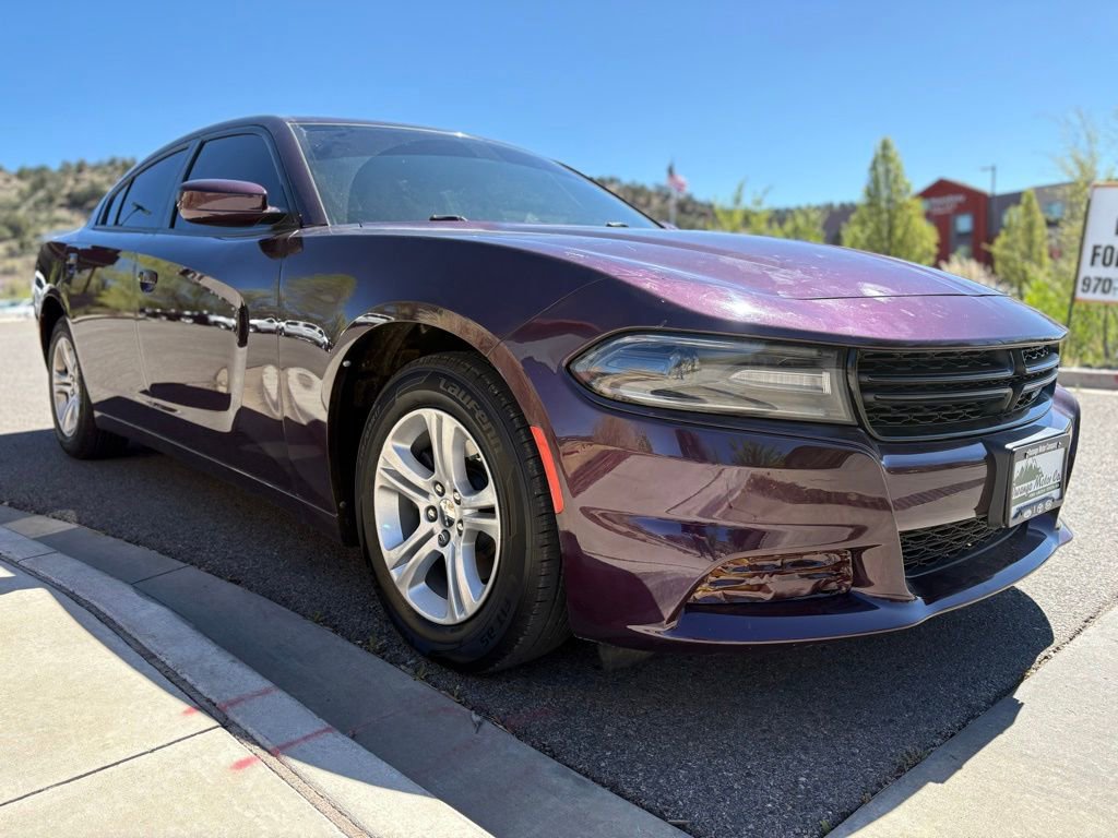 Used 2020 Dodge Charger SXT image 11