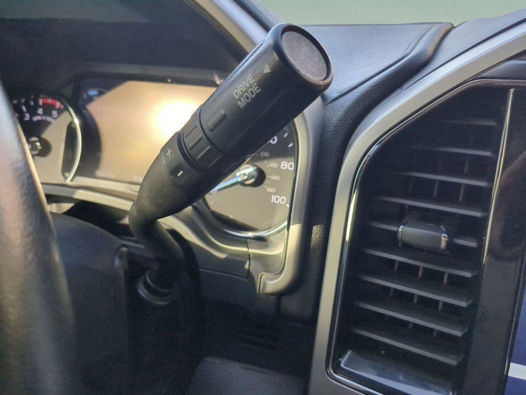 Used 2022 Ford F350 Lariat w/ Lariat Value Package AWD/4WD image 49