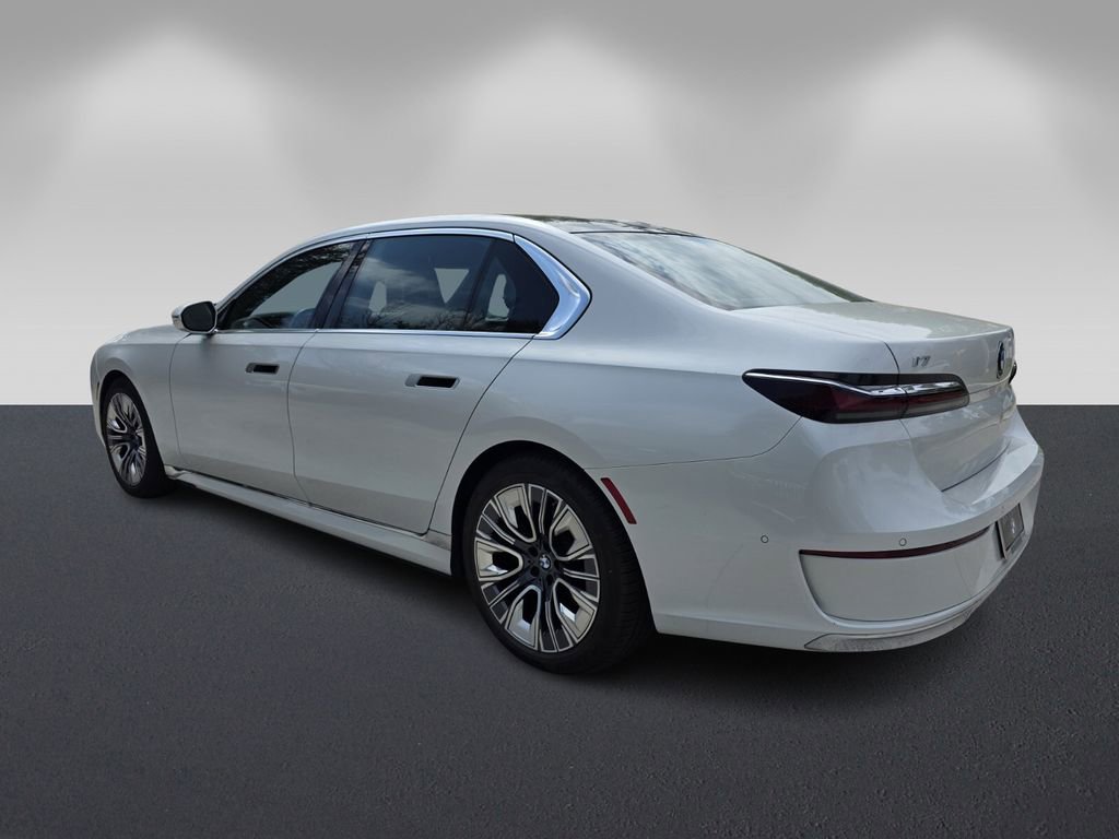 Certified 2023 BMW i7 xDrive60 image 6