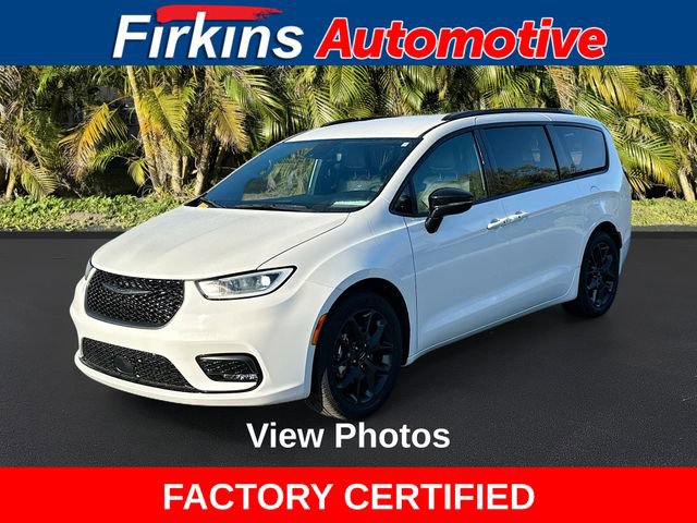 Used 2024 Chrysler Pacifica Touring-L w/ S Appearance Package