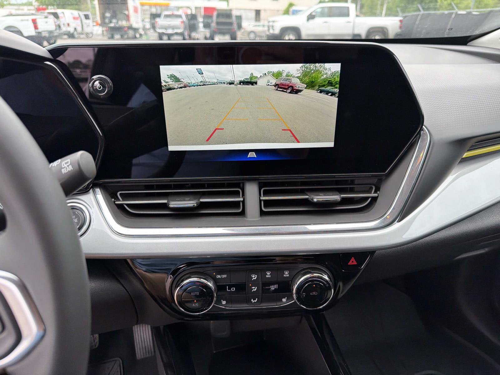 New 2026 Chevrolet Trax LT FWD image 7