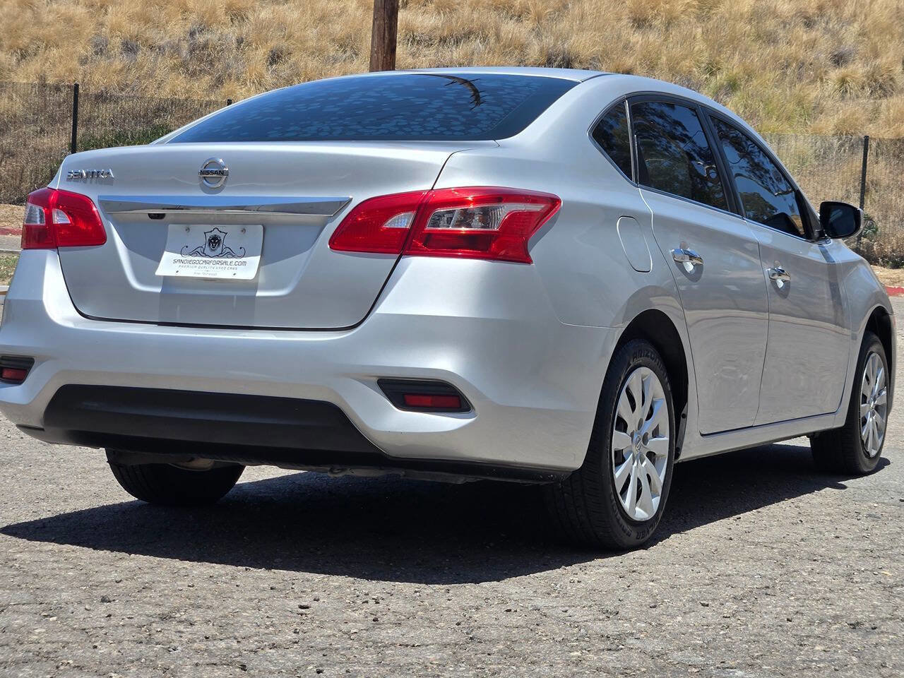 Used 2018 Nissan Sentra S FWD image 17