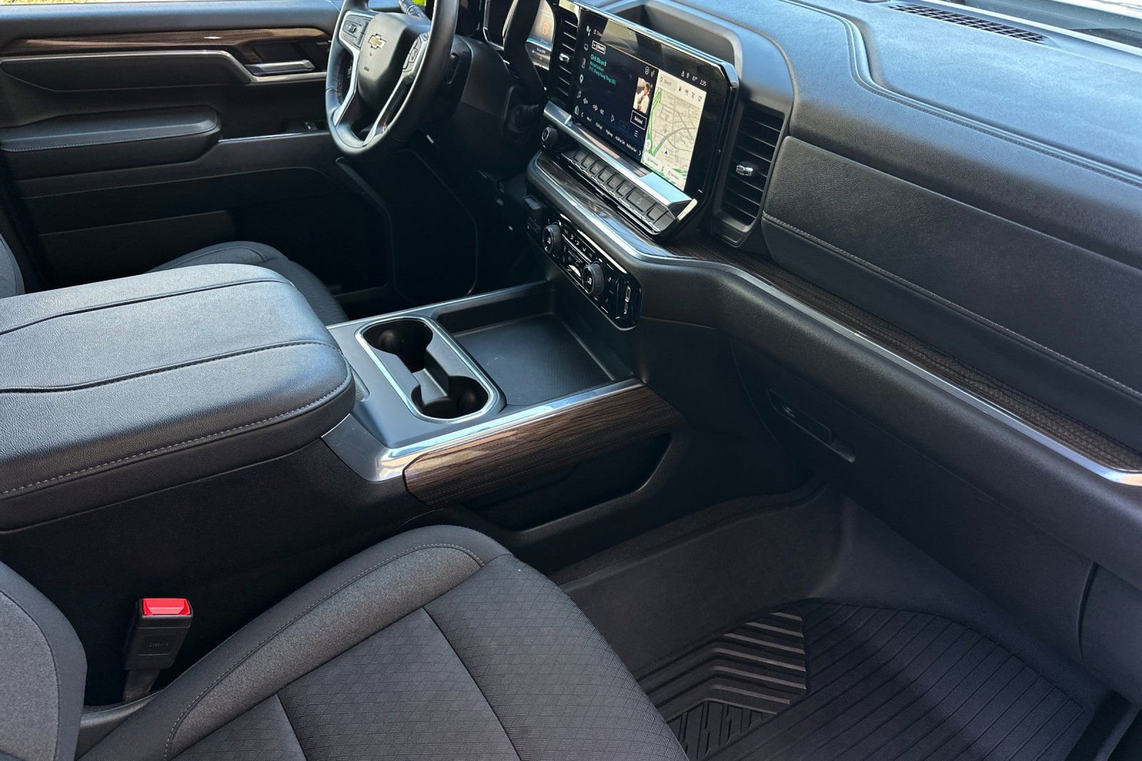 Used 2025 Chevrolet Silverado 2500 LT w/ Texas Edition AWD/4WD image 14