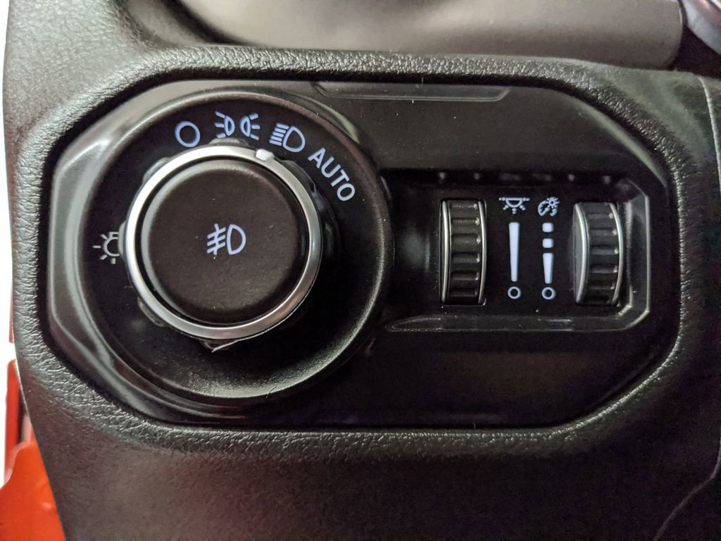 Used 2020 Jeep Wrangler Unlimited Sport S AWD/4WD image 15