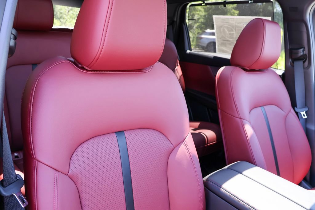 Used 2025 MAZDA CX-70 Plug-In Hybrid w/ Premium Plus image 38