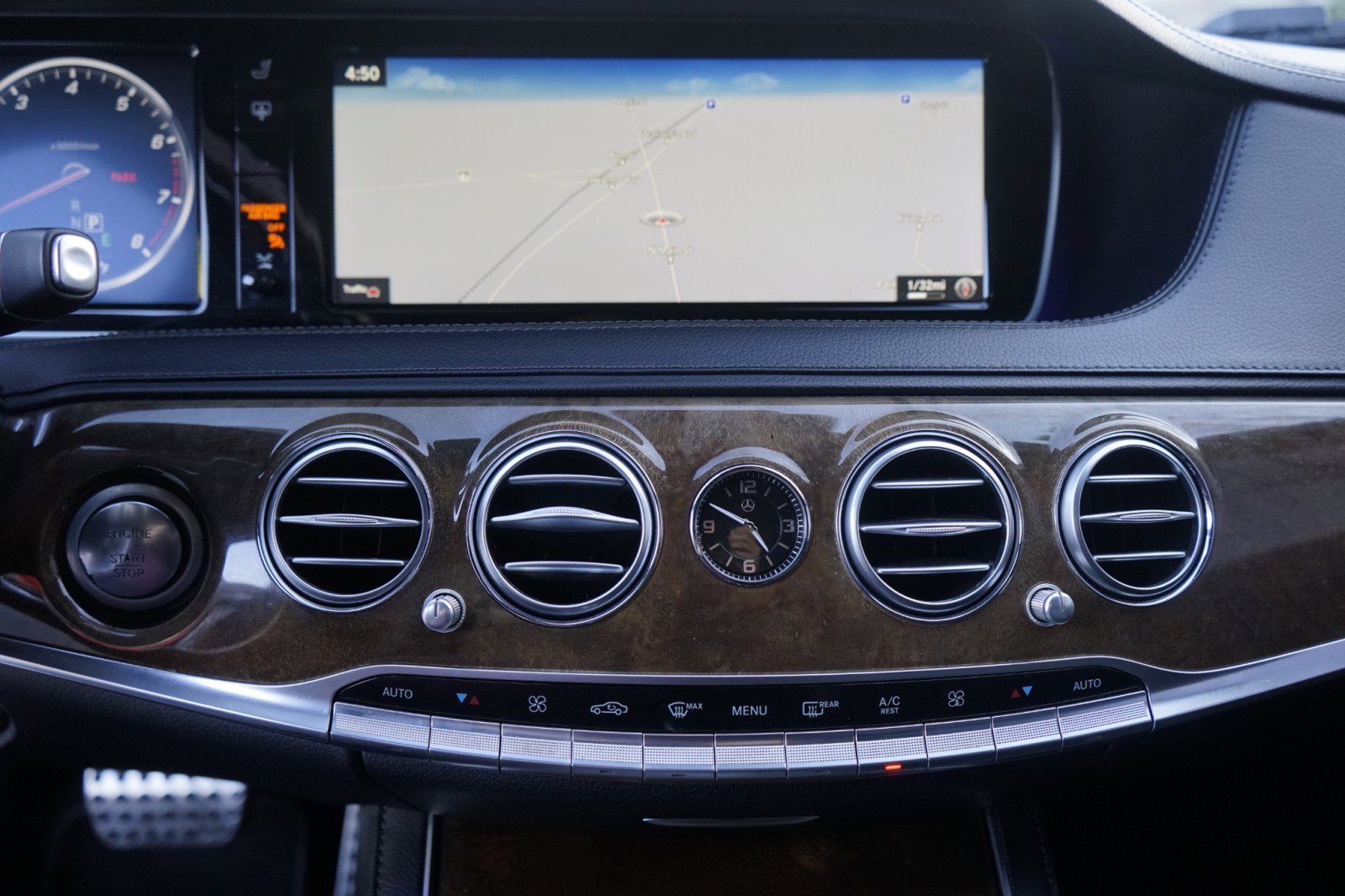 Used 2017 Mercedes-Benz S 550 Sedan image 24