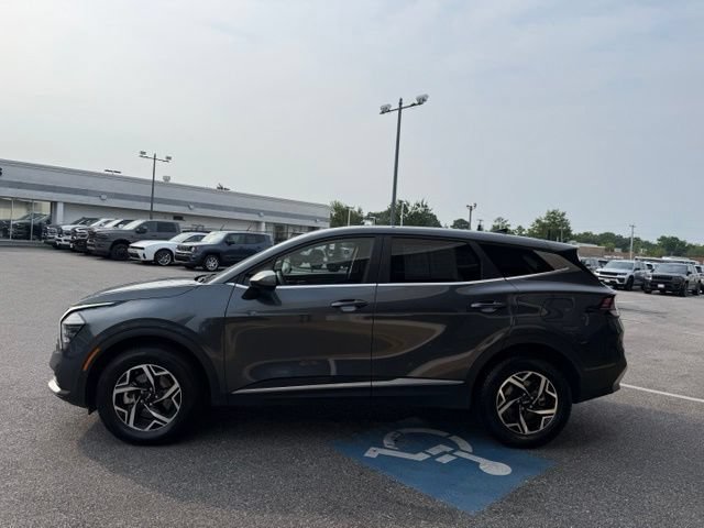 Used 2024 Kia Sportage LX AWD/4WD image 15