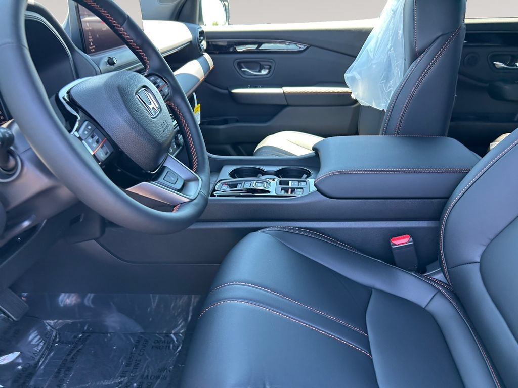 New 2026 Honda Pilot TrailSport image 9