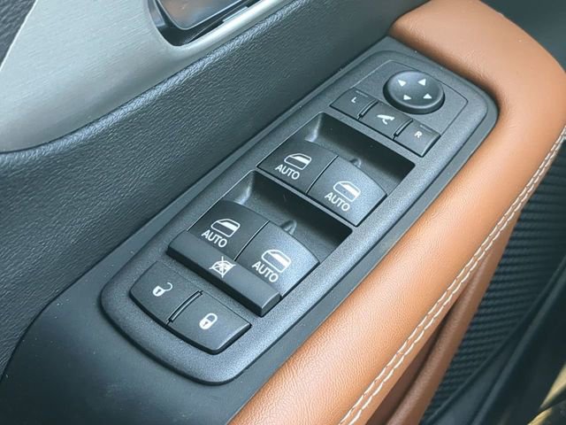 New 2026 Chrysler Pacifica Pinnacle w/ Trailer Tow Group image 33