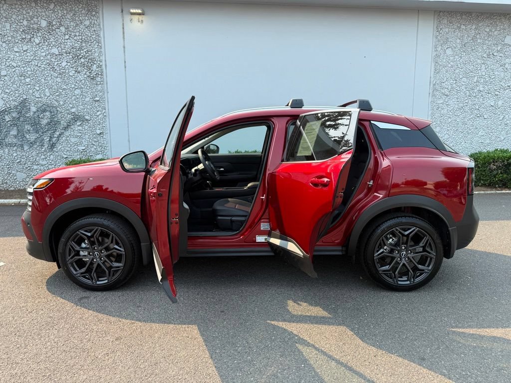 Certified 2026 Nissan Kicks SR w/ Cold Weather Package AWD/4WD image 16