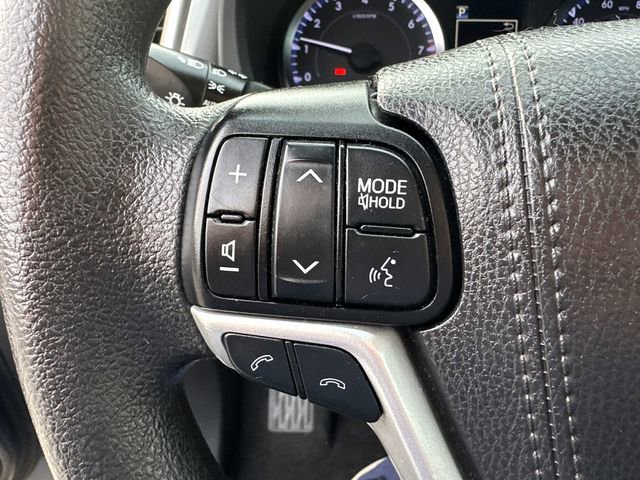 Certified 2019 Toyota Highlander LE AWD/4WD image 33
