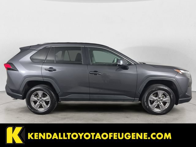 Used 2024 Toyota RAV4 XLE AWD/4WD image 4