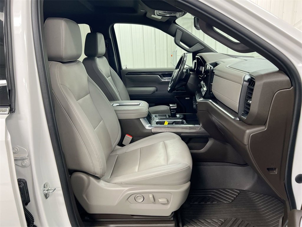 Used 2022 Chevrolet Silverado 1500 LTZ image 22